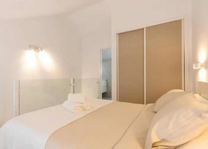 شقة Duplex Parque Santiago 1 2a020 *